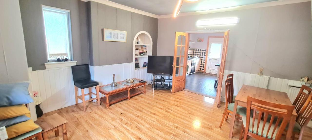 Beautiful 4 Bedroom Cottage - Ideal Location - Free Parking Эдинбург Экстерьер фото