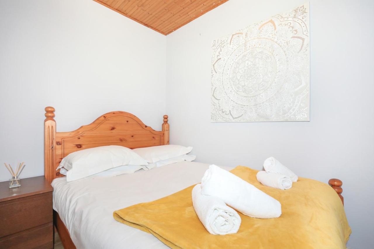 Beautiful 4 Bedroom Cottage - Ideal Location - Free Parking Эдинбург Экстерьер фото