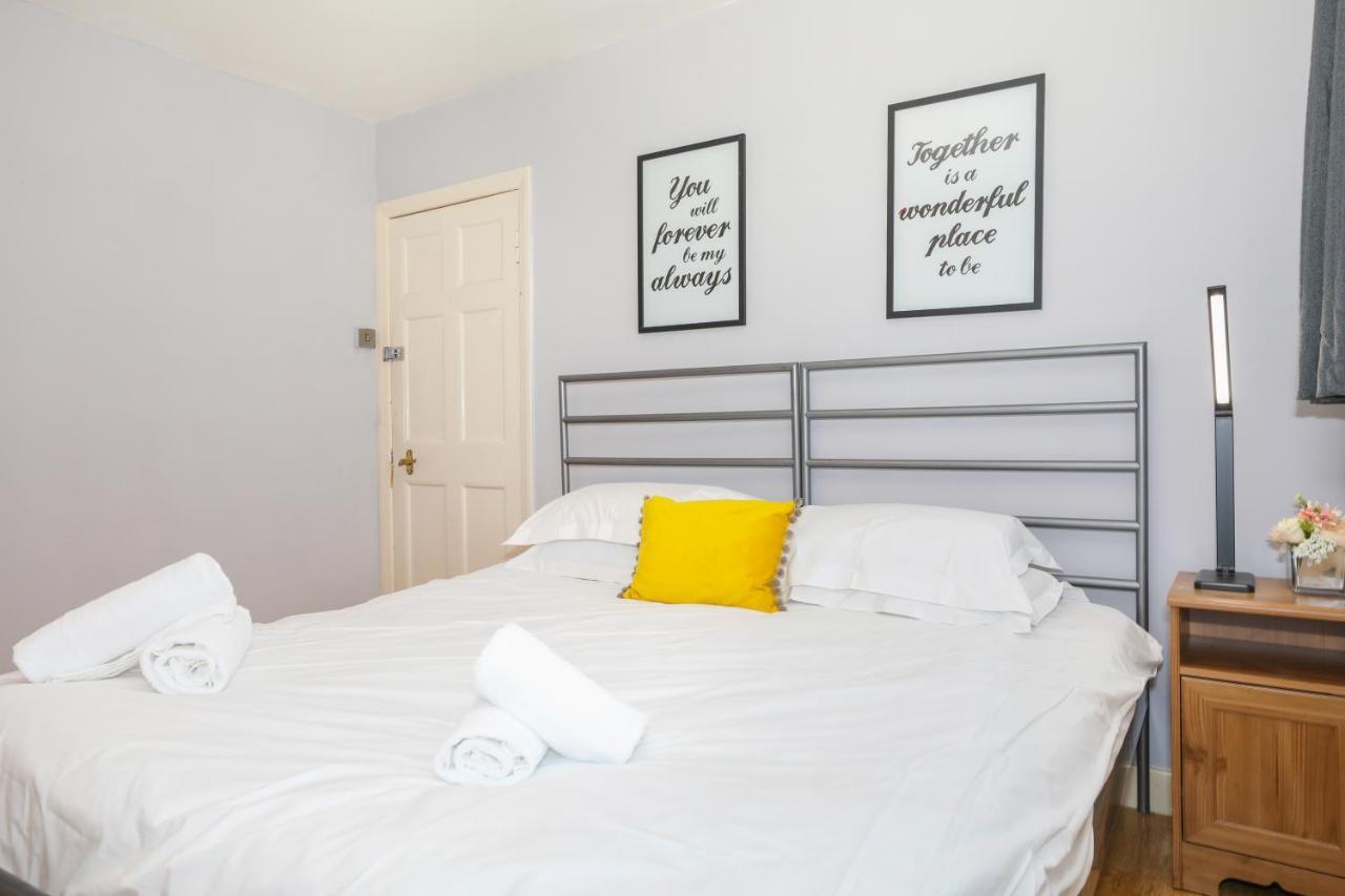 Beautiful 4 Bedroom Cottage - Ideal Location - Free Parking Эдинбург Экстерьер фото
